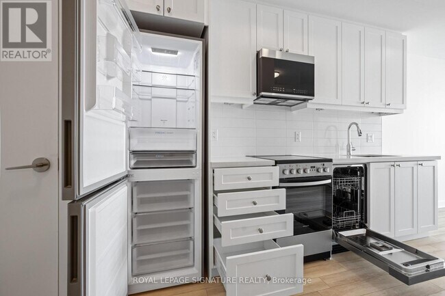 51 Clarington Blvd in Clarington, ON - Building Photo - Building Photo