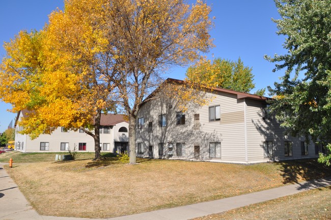 Maverick Heights in Mankato, MN - Foto de edificio - Building Photo