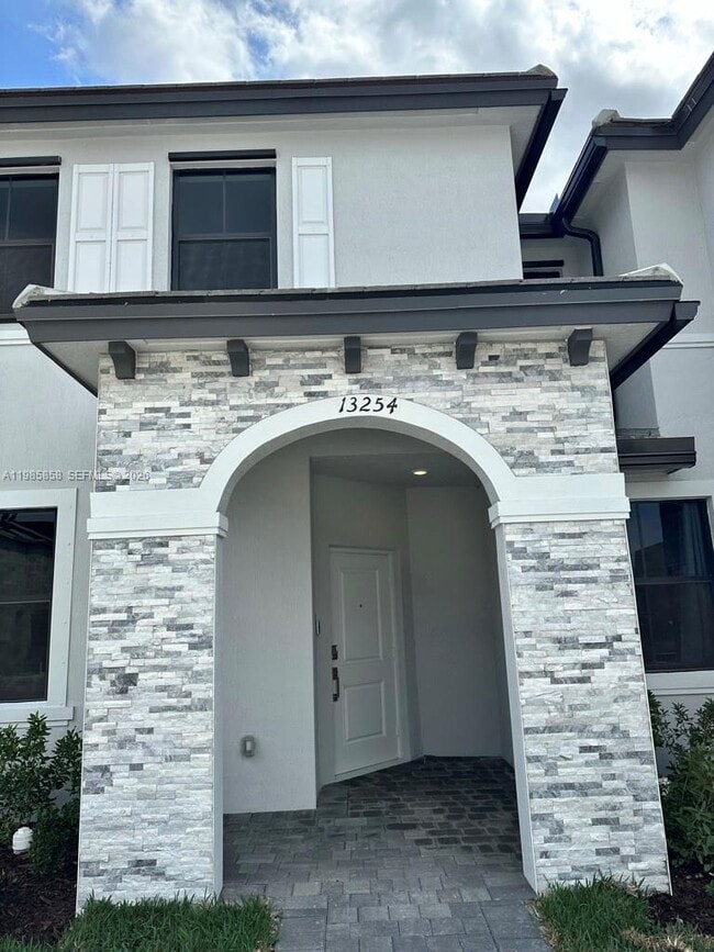 property at 13254 SW 285th St