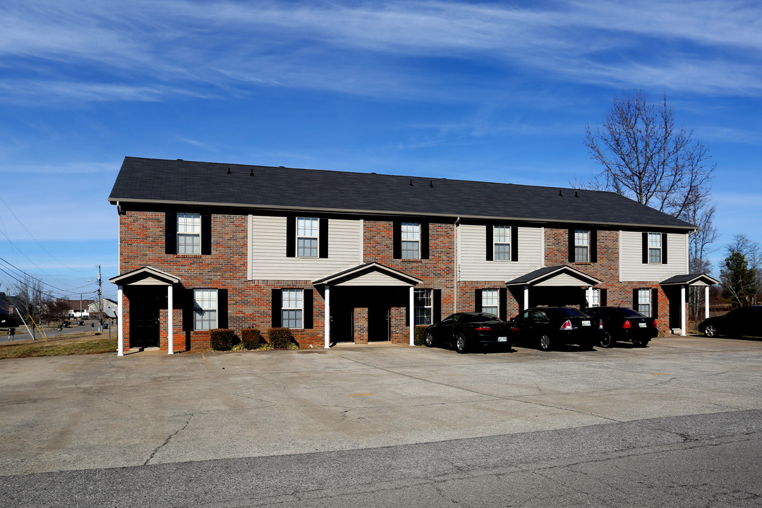 2453 Wilson Rd in Clarksville, TN - Building Photo