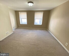 4450 Baker St in Philadelphia, PA - Building Photo - Building Photo