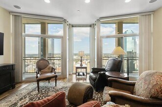 500 Throckmorton St in Fort Worth, TX - Building Photo - Building Photo