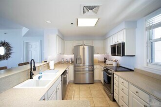 800 Fort Pickens Rd in Gulf Breeze, FL - Building Photo - Building Photo
