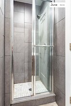 534 E 14th St in New York, NY - Foto de edificio - Building Photo