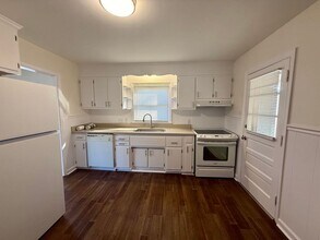 2305 McKinney St in Burlington, NC - Building Photo - Building Photo