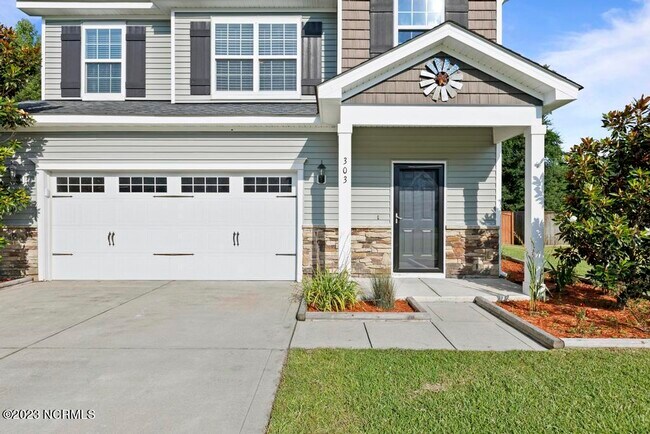 303 Vilas Way S in Jacksonville, NC - Building Photo - Building Photo