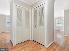 4405 Manor Hall Ln in Fairfax, VA - Building Photo