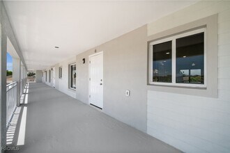 721 SW 30th Terrace in Cape Coral, FL - Building Photo - Building Photo