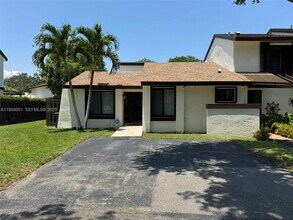 12721 SW 68th Terrace in Miami, FL - Building Photo - Building Photo