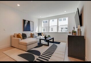 1423 Venice Ter in San Ramon, CA - Foto de edificio - Building Photo