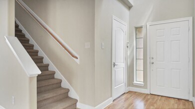 3738 Ashford Villa Ln in Houston, TX - Building Photo - Building Photo
