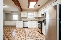 6407 Oaknut Dr photo'