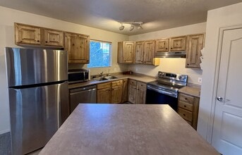 1820 Fox Bay Dr in Heber City, UT - Building Photo - Building Photo