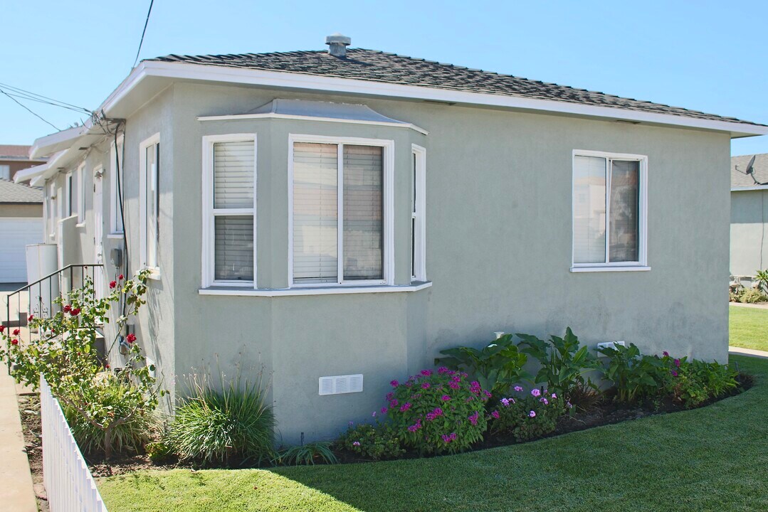 1034 168th W St, Unit 1034 in Gardena, CA - Building Photo