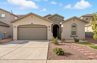 533 Twilight Dr in Socorro, TX - Building Photo