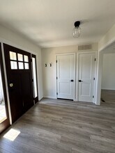 22 Leland Dr in Novato, CA - Building Photo - Building Photo