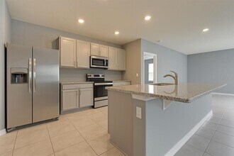 907 Big Bend Ave in Orange City, FL - Building Photo - Building Photo