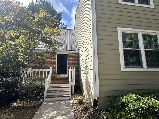 5030 Laurel Bridge Dr SE in Smyrna, GA - Building Photo - Building Photo