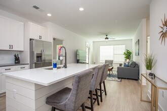 Ethos 622 in Wilmington, NC - Building Photo - Interior Photo