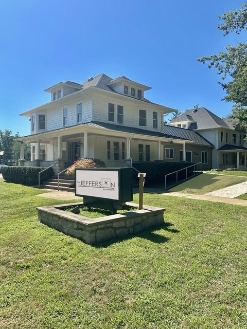 322 White Horse Pike, Unit B