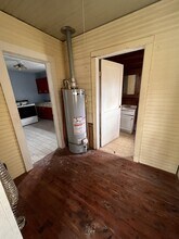 1112 N College Ave in Clarksville, AR - Building Photo - Building Photo