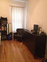 243 Northampton St, Unit 3 in Boston, MA - Foto de edificio - Building Photo