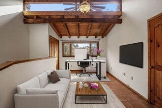 3 Senda Del Espectro in Santa Fe, NM - Building Photo - Building Photo