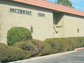 Southwest Oaks/ Parkway Oaks Apartments in Odessa, TX - Foto de edificio - Building Photo
