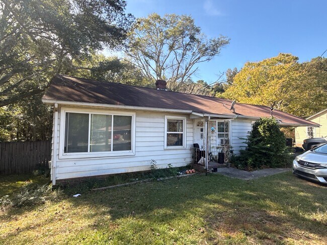 4104 Old Austell Rd in Powder Springs, GA - Building Photo - Building Photo