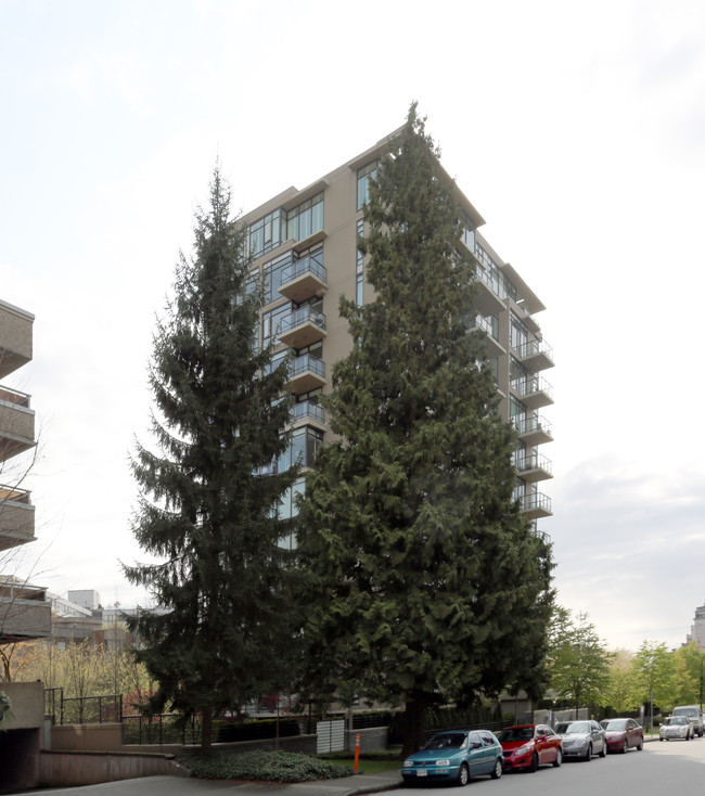 The Avedon in Vancouver, BC - Building Photo - Building Photo