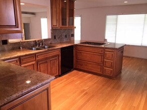 5308 Divot Cir in Fair Oaks, CA - Building Photo - Building Photo