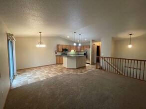 3427 15th St S in Moorhead, MN - Building Photo - Building Photo