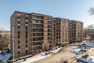 Hummingbird Hill Condos in Reading, PA - Building Photo