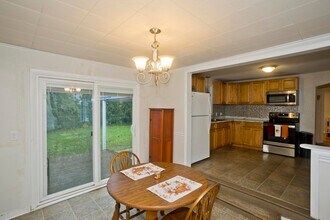 30 Yale St in South Hadley, MA - Building Photo - Building Photo