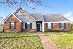 7576 Baysweet Dr in Memphis, TN - Building Photo