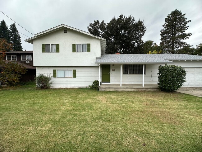 property at 3428 Thomas Ave