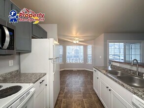 10042 W Garverdale Ln in Boise, ID - Building Photo - Building Photo