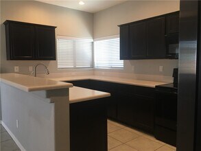 2687 Slide Mountain Loop in Bullhead City, AZ - Building Photo - Building Photo