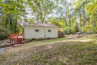 20 Puddin Ln in Mansfield, CT - Building Photo - Building Photo