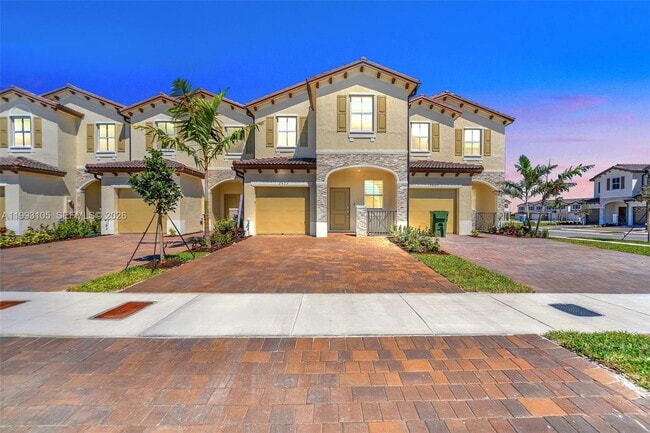 property at 2425 SE 28th Dr