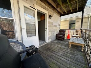 5 Kendall St, Unit 1 in Brookline, MA - Building Photo - Building Photo