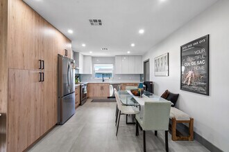 2017 S Seacrest Blvd in Boynton Beach, FL - Building Photo - Building Photo