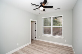 Pine Village Apartments in Raleigh, NC - Building Photo - Building Photo