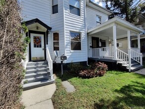 78 S Hamilton St in Poughkeepsie, NY - Foto de edificio - Building Photo