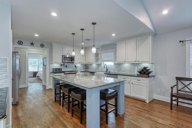 property at 509 Vincent St