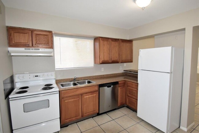 2426 E Waltann Ln, Unit 1