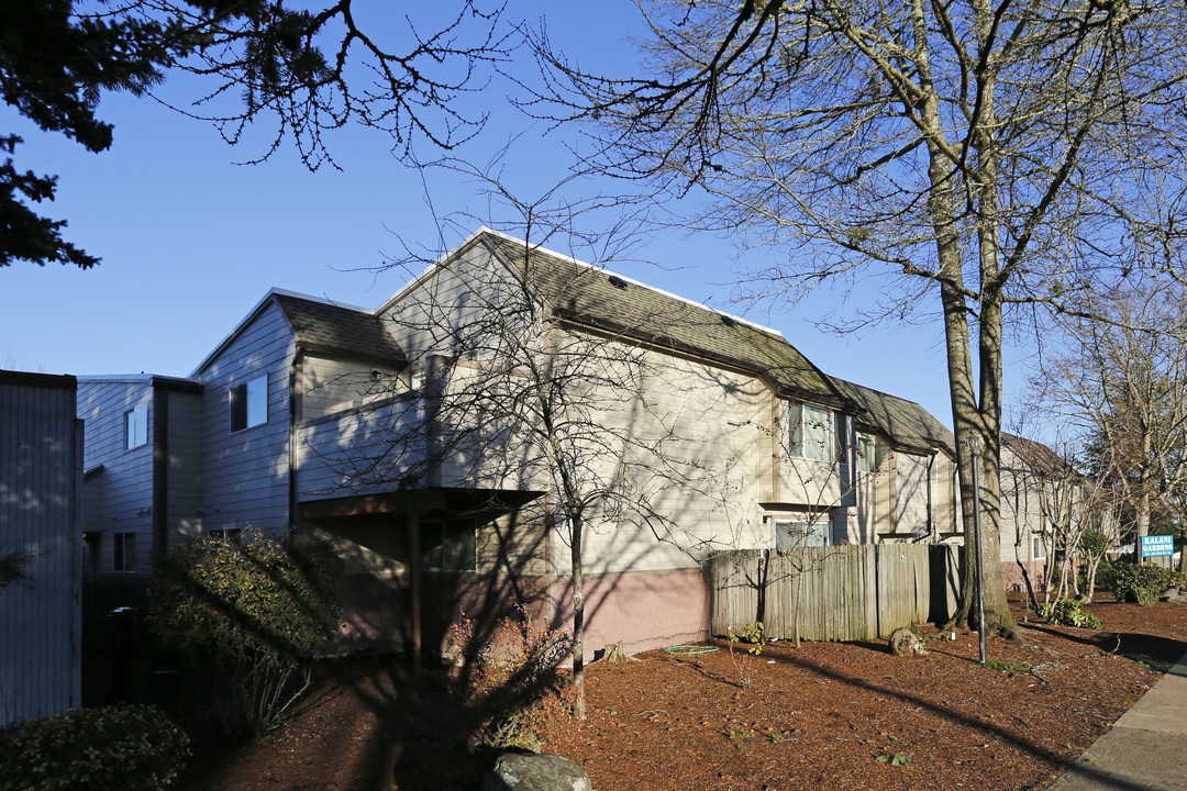 Kalani Gardens in Salem, OR - Foto de edificio