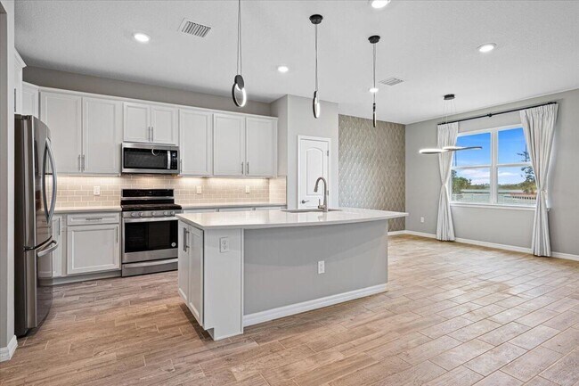 10437 SW Captiva Dr in Port St. Lucie, FL - Building Photo - Building Photo