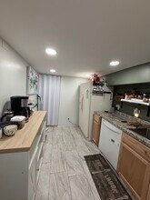 3716 Washington Pike, Unit Fully furnished basement in Knoxville, TN - Building Photo - Building Photo
