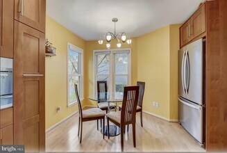 909 Winchester Ct in West Chester, PA - Foto de edificio - Building Photo